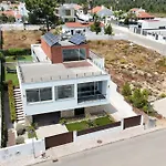 Your Between Meco And * Sesimbra