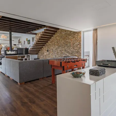 Your Between Meco And Vila *