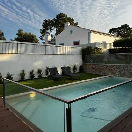 Your Between Meco And Вилла