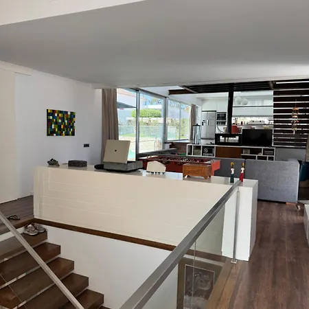 Вилла Your Between Meco And