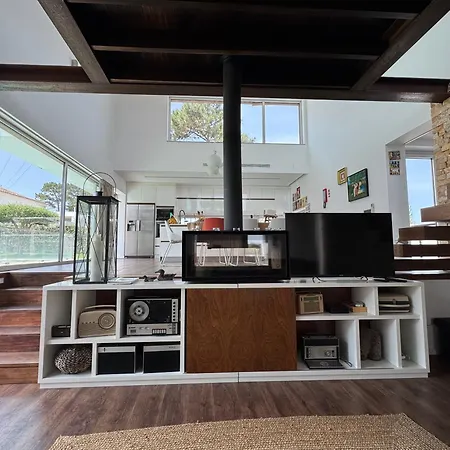 Your Between Meco And Вилла *