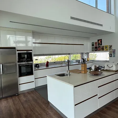 Вилла Your Between Meco And