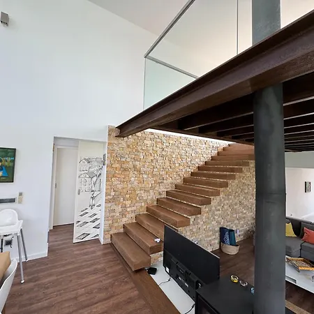 Your Between Meco And Вилла *