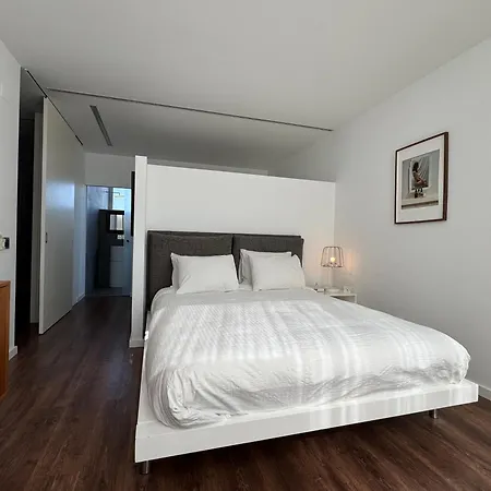 Вилла Your Between Meco And *